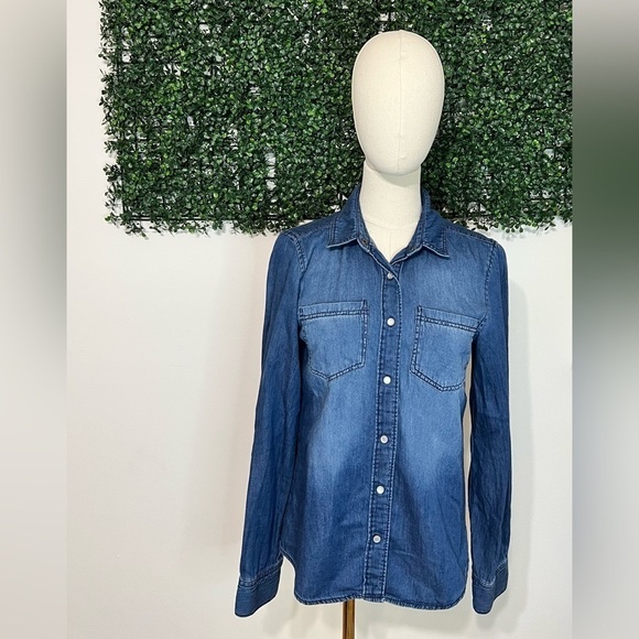 Mudd Tops - Mudd Jean acid wash lightweight button up long sleeved shirt size small